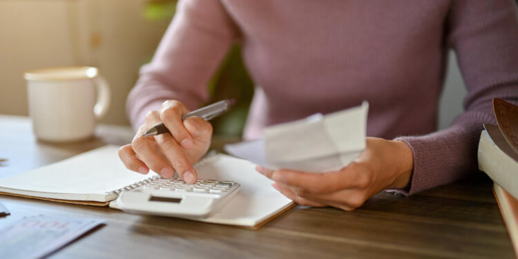 Viladecavalls lanza ayudas de 350 euros para gastos básicos del hogar a familias con bajos ingresos