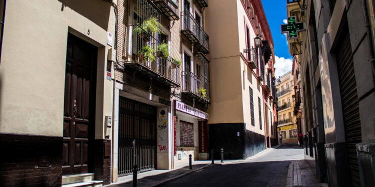 Esplugues de Llobregat lanza ayudas para el IBI de hasta 100 euros en 2024